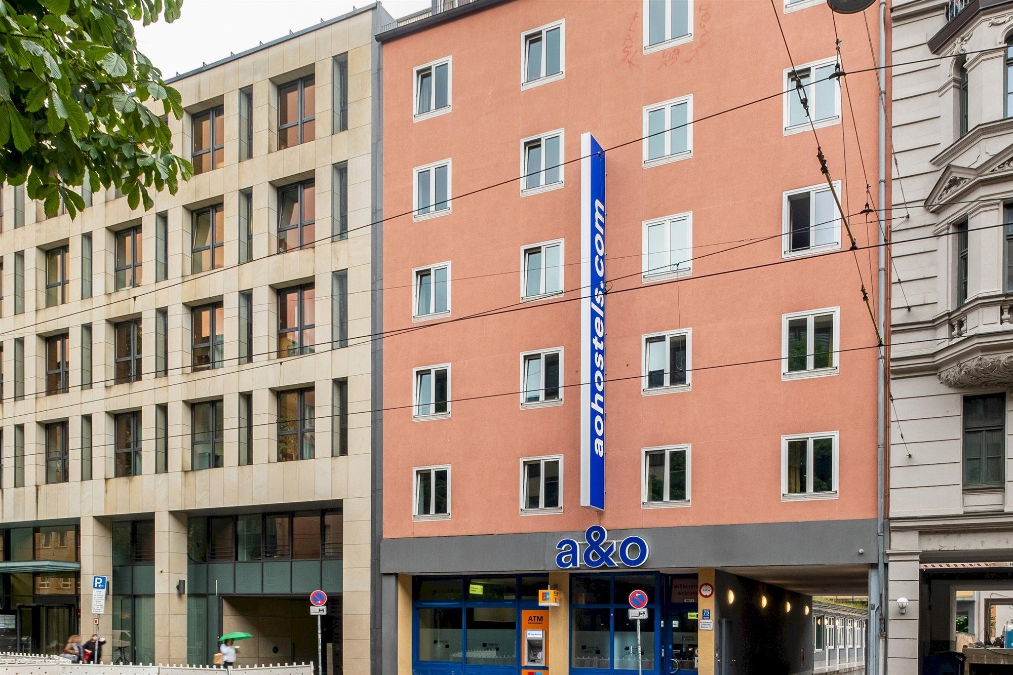 A&O Muenchen Hauptbahnhof Hotel Exterior foto