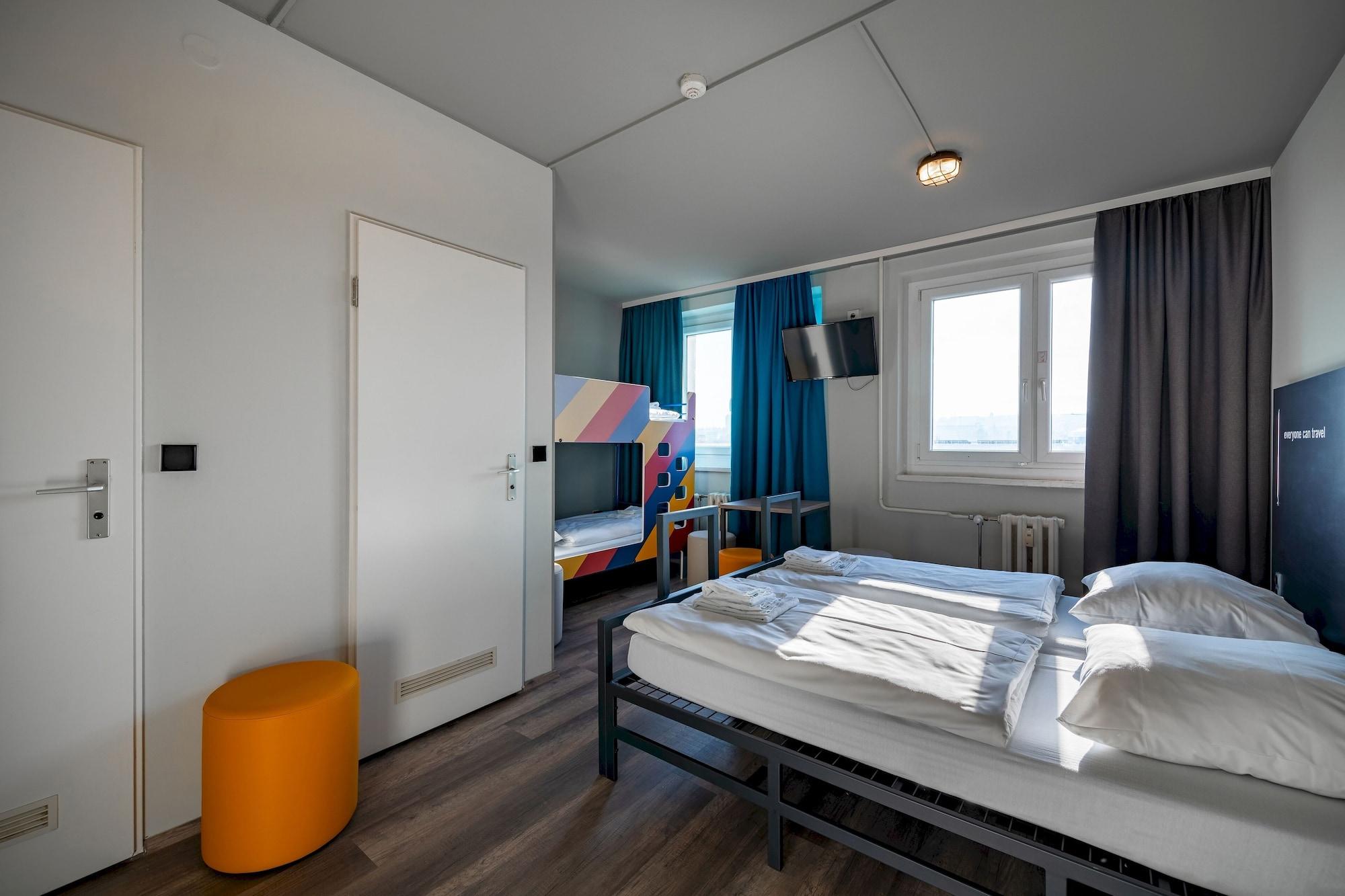 A&O Muenchen Hauptbahnhof Hotel Exterior foto