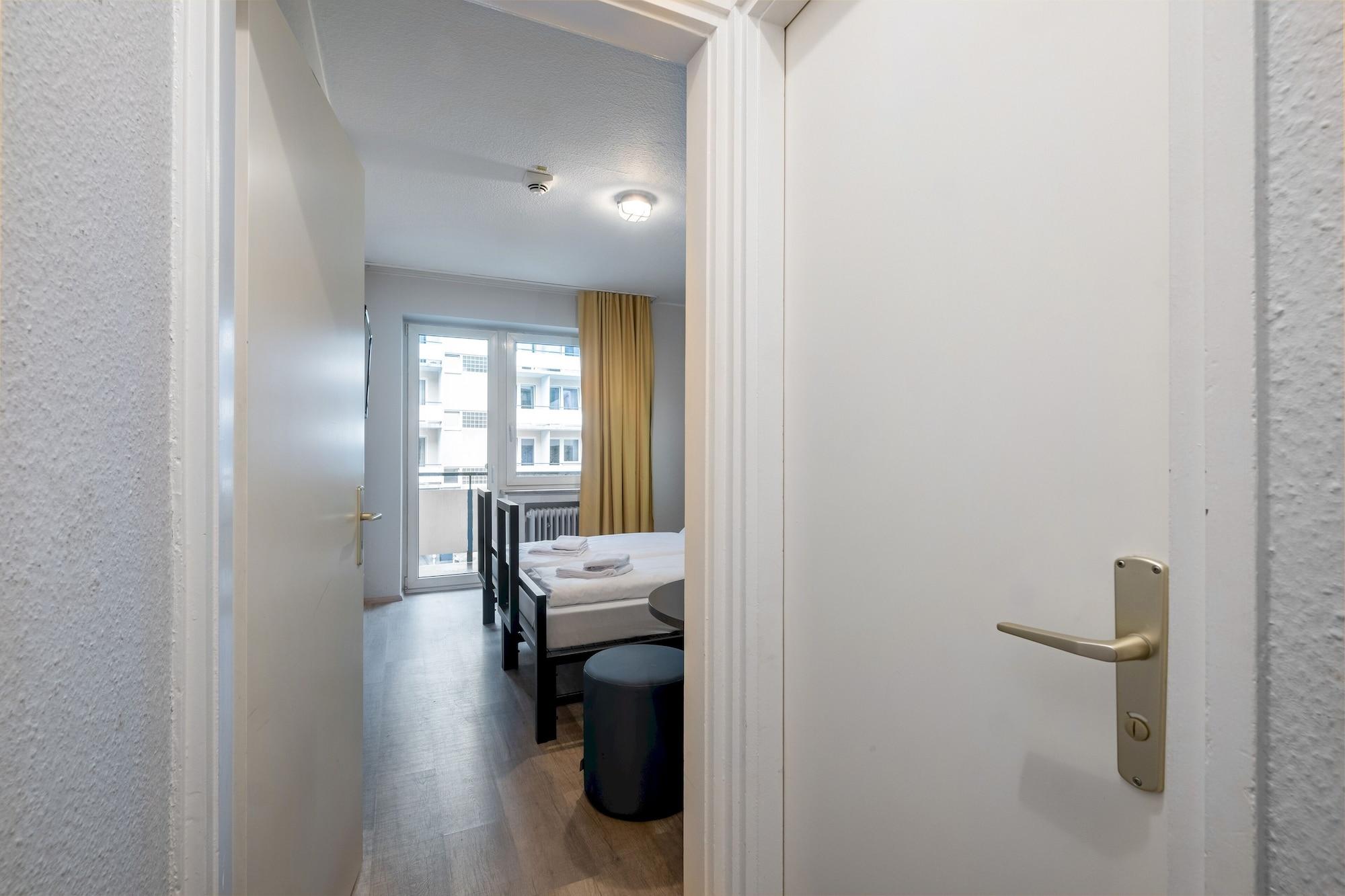 A&O Muenchen Hauptbahnhof Hotel Exterior foto
